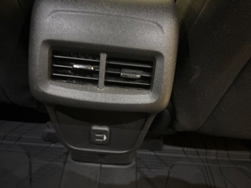Used 2022 Chevrolet Equinox LT image 29