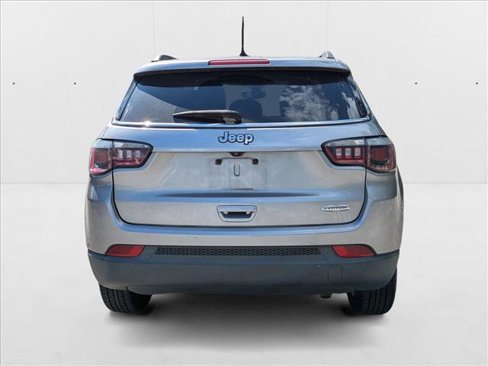 Used 2018 Jeep Compass Latitude image 6