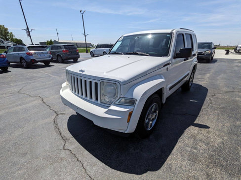 Used 2010 Jeep Liberty Sport image 4