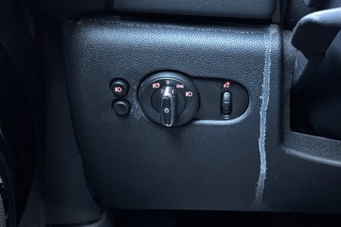 Used 2018 MINI Cooper S image 31