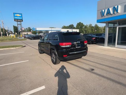 Used 2019 Jeep Grand Cherokee Limited image 8
