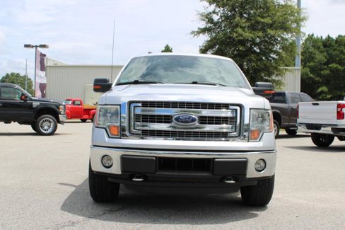 Used 2014 Ford F150 XLT w/ XLT Chrome Package image 2