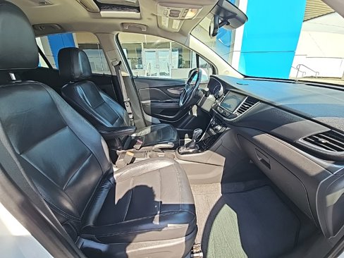 Used 2019 Buick Encore Essence image 13
