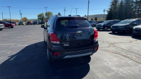 Used 2017 Chevrolet Trax LT w/ LT Convenience Package image 7