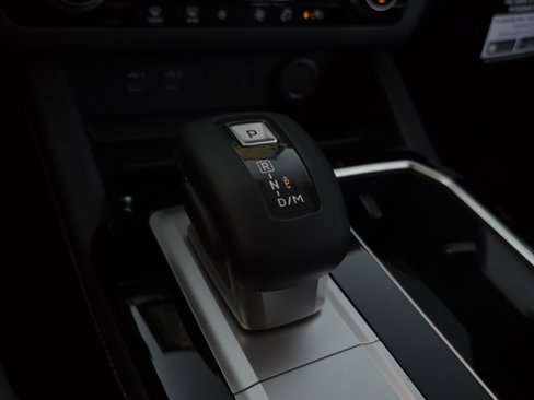 New 2025 Mitsubishi Outlander SE image 17