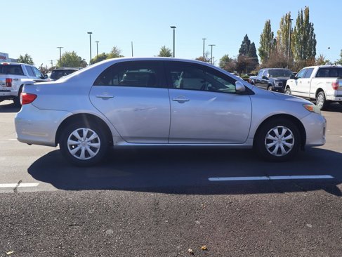 Used 2011 Toyota Corolla image 7