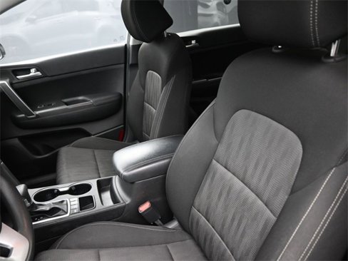 Used 2020 Kia Sportage LX image 19