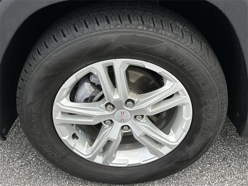 Used 2023 GMC Terrain SLE w/ Driver Convenience Package image 31