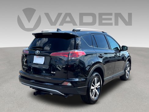 Used 2018 Toyota RAV4 XLE w/ Plus Extra Value Package image 24