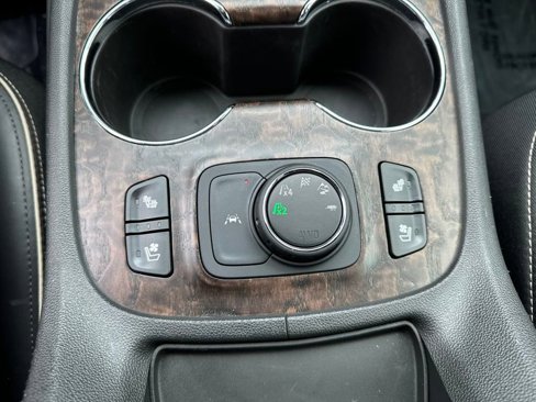 Used 2020 GMC Acadia Denali w/ Trailering Package image 37