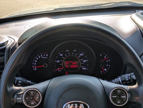 Used 2015 Kia Soul + image 23