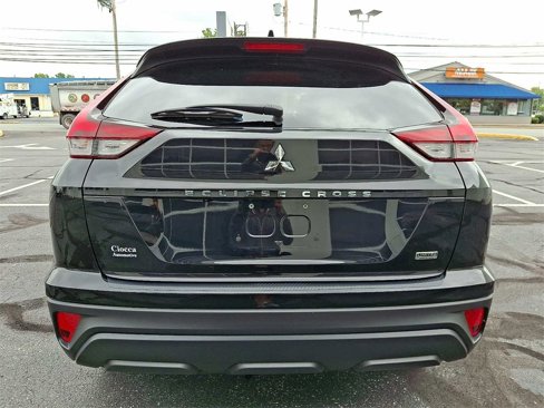Used 2022 Mitsubishi Eclipse Cross LE image 6