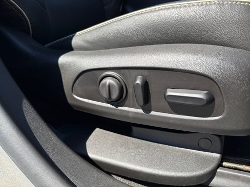 Used 2019 GMC Acadia Denali image 20