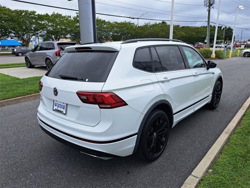 Used 2021 Volkswagen Tiguan SE R-Line image 5