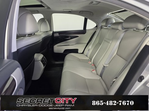 Used 2015 Lexus LS 460 AWD image 27