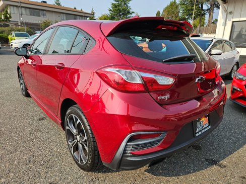 Used 2019 Chevrolet Cruze LT w/ RS Package image 12