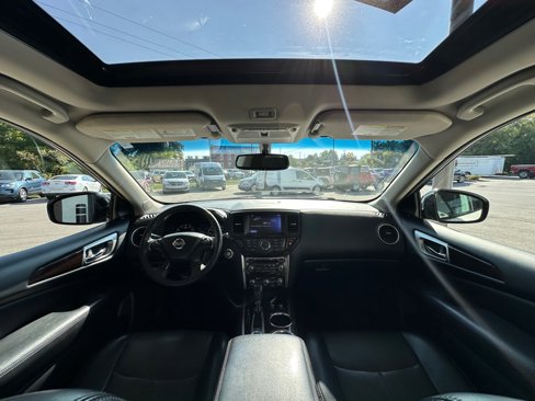 Used 2015 Nissan Pathfinder Platinum w/ Cargo Package image 20