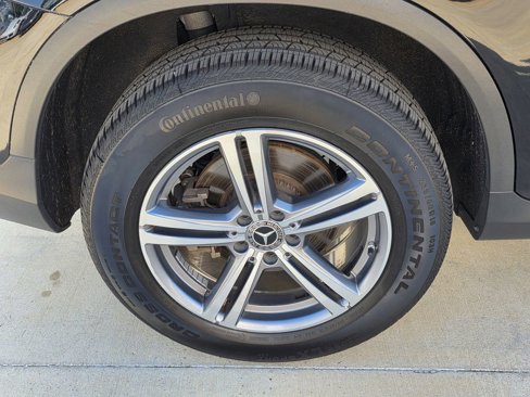 Used 2022 Mercedes-Benz GLC 300 4MATIC image 15
