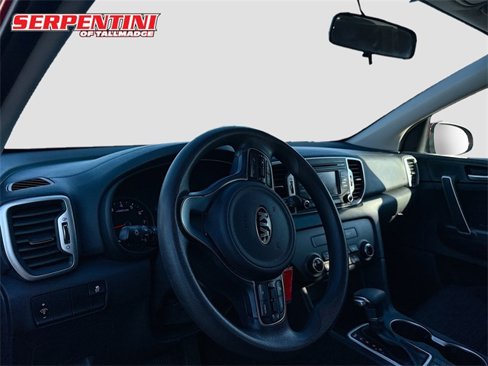 Used 2018 Kia Sportage LX image 8