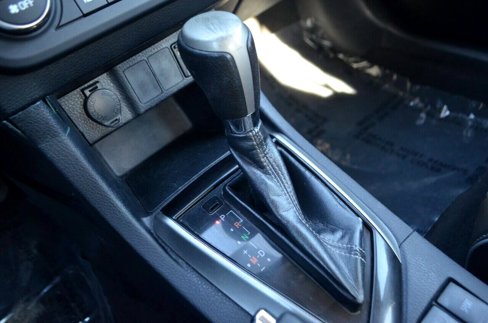 Used 2016 Toyota Corolla S Premium image 44
