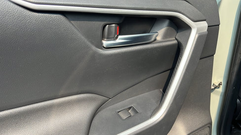 Used 2019 Toyota RAV4 XLE w/ Carpet Mat Package image 12