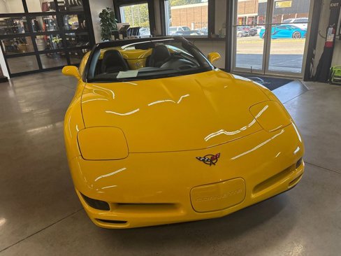 Used 2003 Chevrolet Corvette Convertible w/ Preferred Equipment Group1 image 19