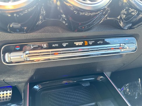 Certified 2021 Mercedes-Benz GLB 250 4MATIC image 18