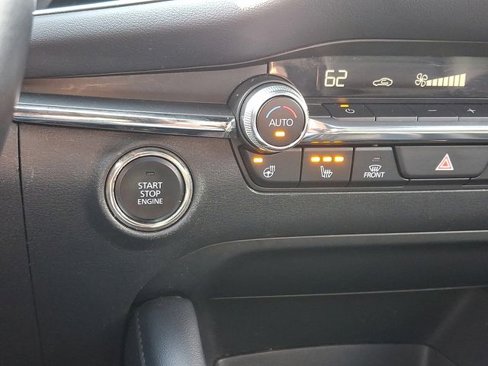 Used 2022 MAZDA MAZDA3 s image 25