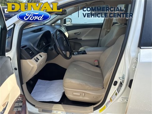 Used 2010 Toyota Venza image 16