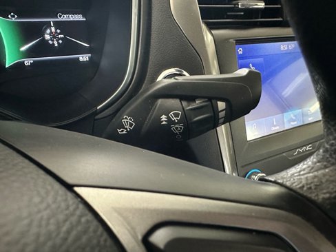 Used 2020 Ford Fusion SE image 48