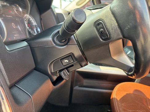 Used 2016 RAM 1500 Laramie image 49