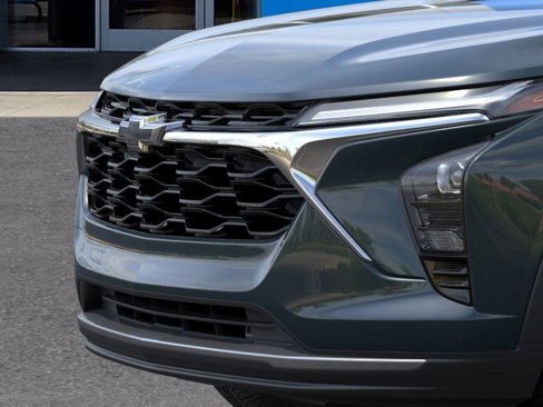 New 2025 Chevrolet Trax LT w/ Driver Confidence Package image 13