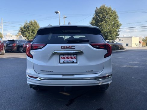 Used 2020 GMC Terrain Denali w/ Denali Premium Package image 4