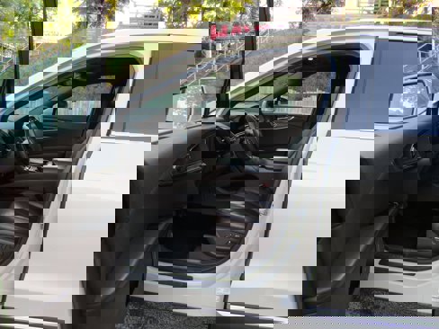 Used 2016 Lincoln MKX Reserve w/ Technology Package image 12