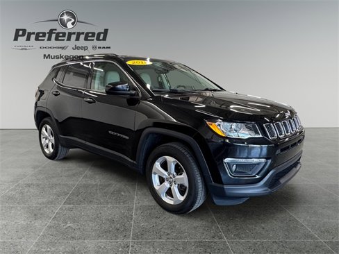 Used 2018 Jeep Compass Latitude w/ Popular Equipment Group image 1