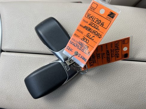 Used 2022 Mercedes-Benz GLC 300 image 11