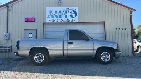 Used 2001 Chevrolet Silverado 1500 2WD Regular Cab image 11