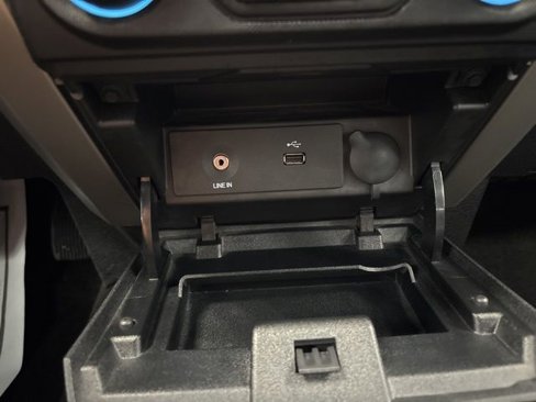 Used 2013 Ford F150 XLT w/ Luxury Equipment Group image 39