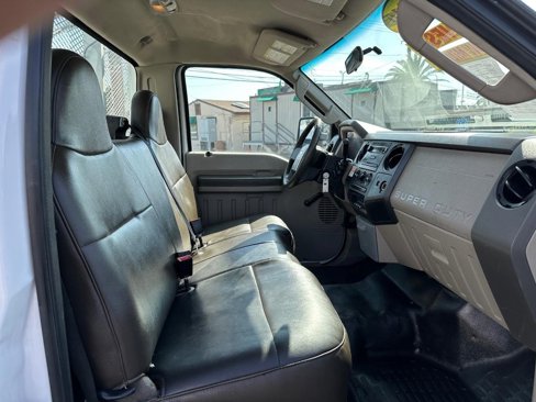 Used 2010 Ford F550 2WD Regular Cab Super Duty image 29