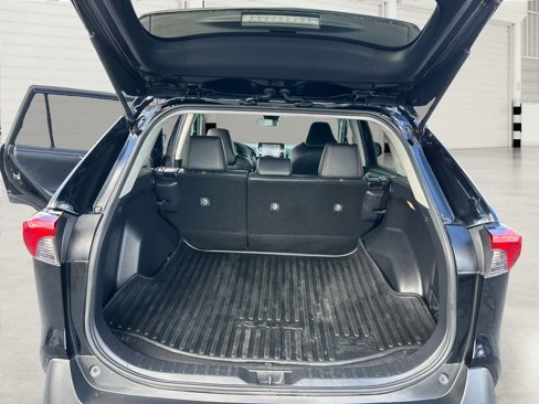 Used 2020 Toyota RAV4 Adventure image 11