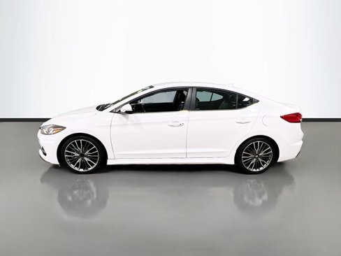 Used 2017 Hyundai Elantra Sport image 4