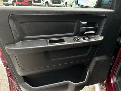 Used 2017 RAM 1500 Express w/ Express Value Package image 11