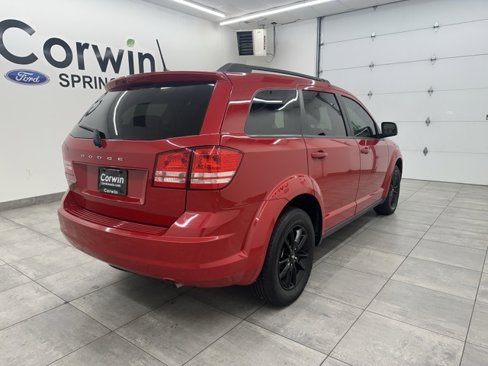 Used 2020 Dodge Journey SE w/ SE Popular Equipment Group image 4