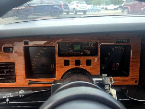 Used 1986 Chevrolet Corvette Convertible image 8
