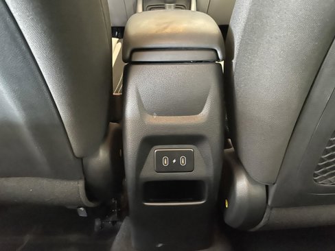Used 2024 Hyundai Venue SEL image 28