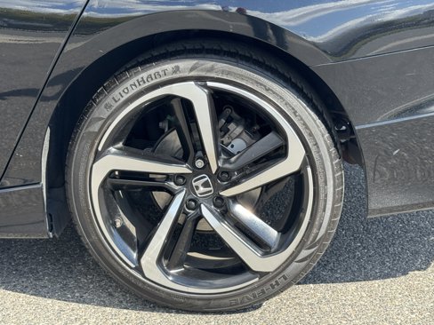 Used 2019 Honda Accord Sport image 14