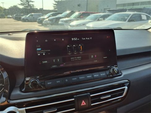 Certified 2022 Kia Seltos SX w/ Sunroof Package image 29
