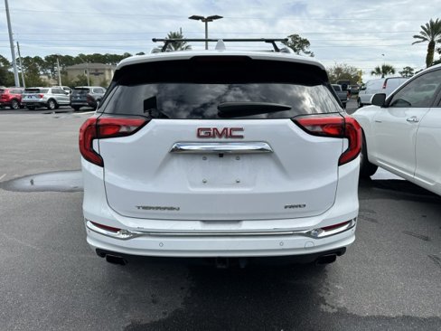 Used 2018 GMC Terrain Denali w/ Advanced Safety Package image 6
