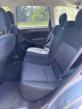 Used 2018 Subaru Forester 2.5i w/ Alloy Wheel Package image 18