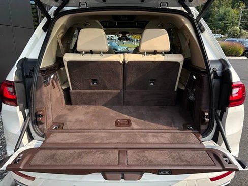 Used 2019 BMW X7 xDrive40i w/ Cold Weather Package image 54